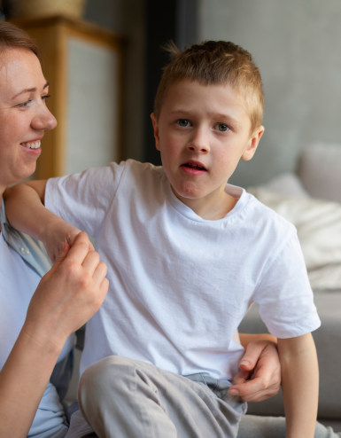 woman-nursing-uniform-is-smiling-elderly-woman
